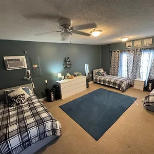 Hakuna Matata Shared Homestay Charlotte